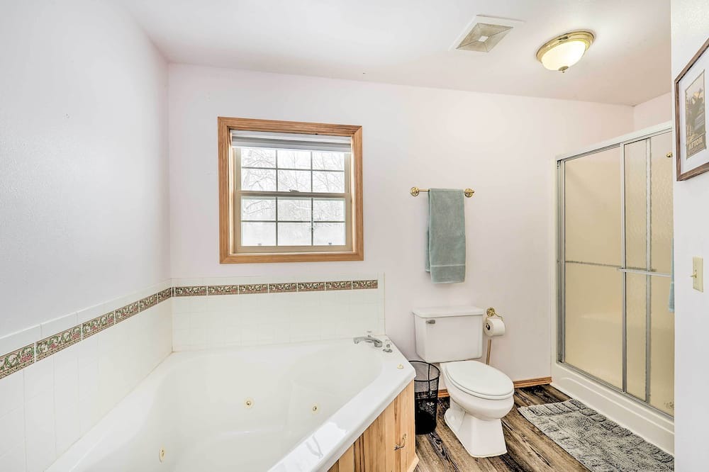 Photo of Bathroom in Star Valley Ranch