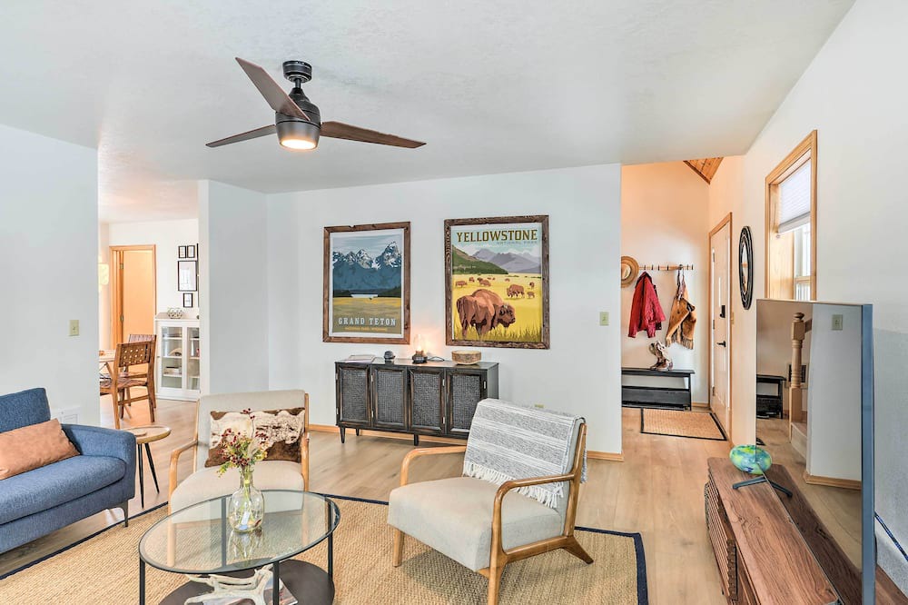 Photo of Livingroom in Star Valley Ranch