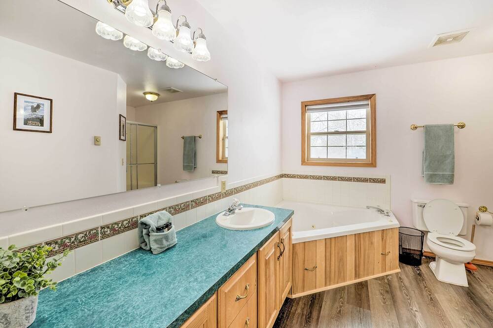 Photo of Bathroom in Star Valley Ranch