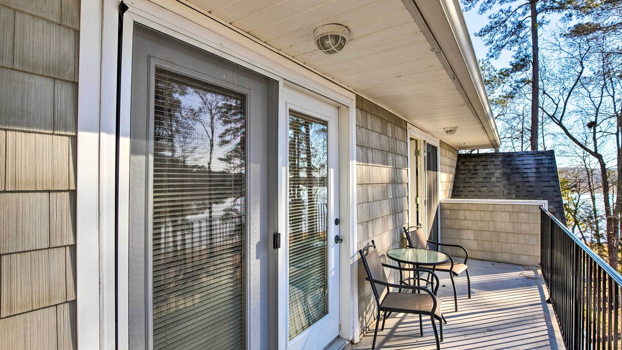 Photo of Outdoor in White Oak