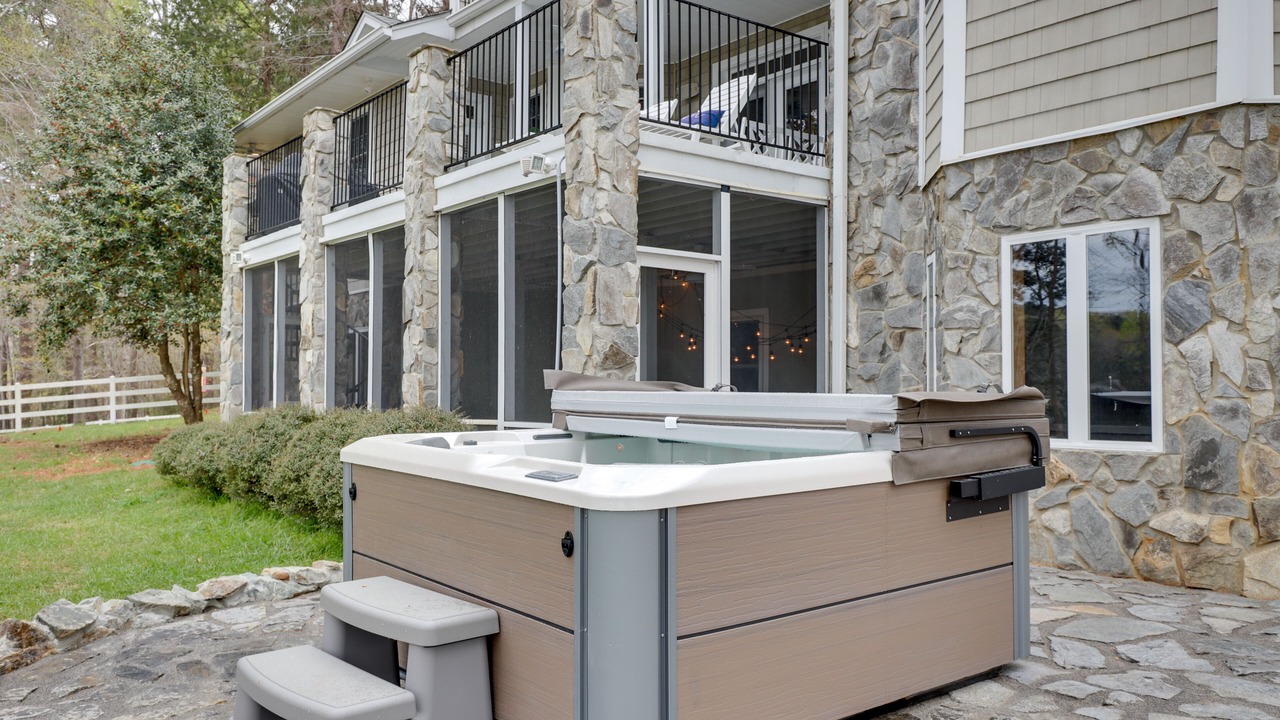 Photo of Outdoor in White Oak