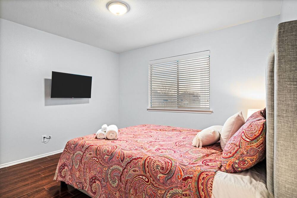Photo of Bedroom in Frisco