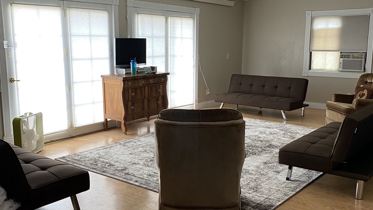 Photo of Livingroom in Newell