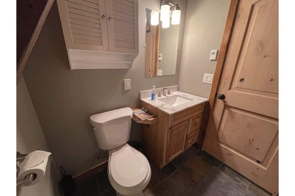 Photo of Bathroom in Heron