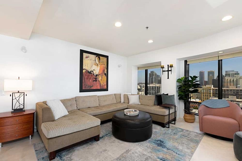 Photo of Livingroom in Pacific Terrace