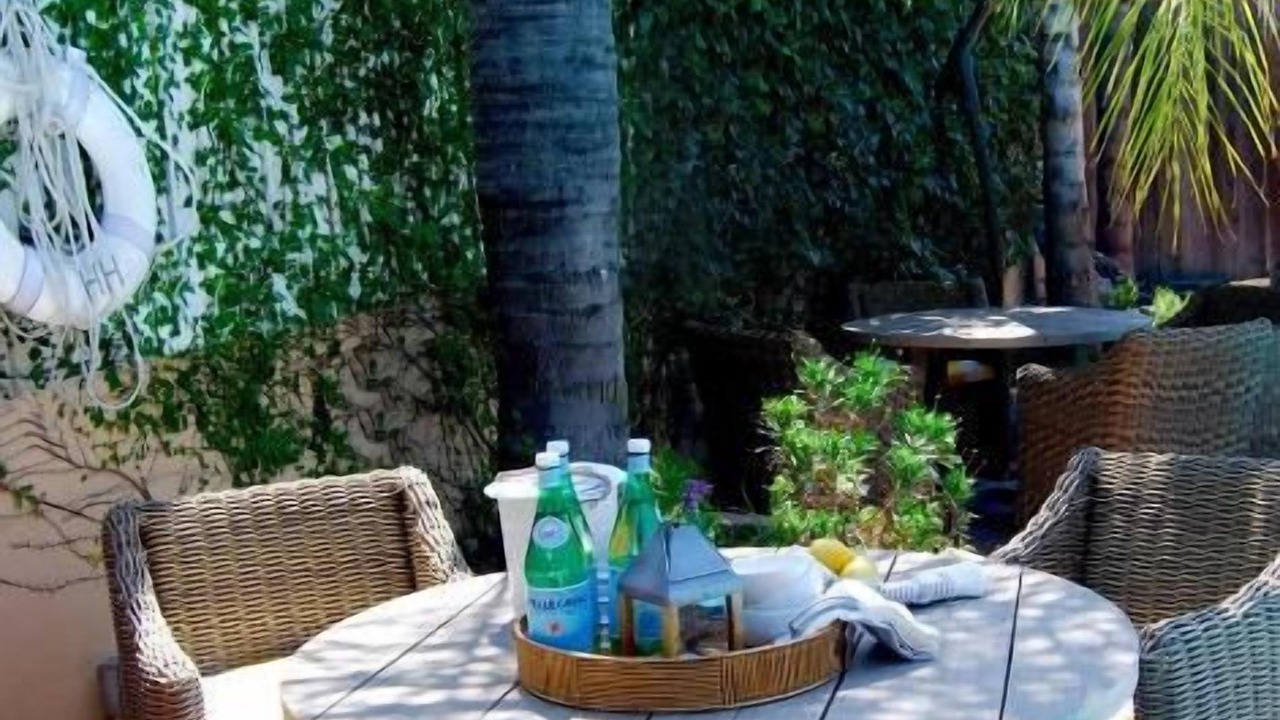 Photo of Outdoor in East Hollywood