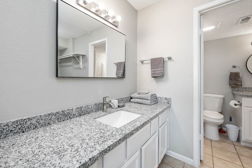 Photo of Bathroom in League City