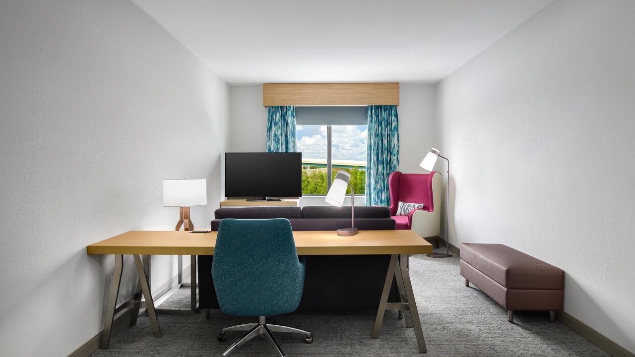 Photo of Bedroom in Florida Center North