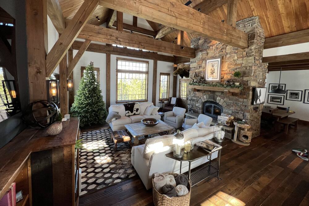 Photo of Livingroom in Spanish Peaks
