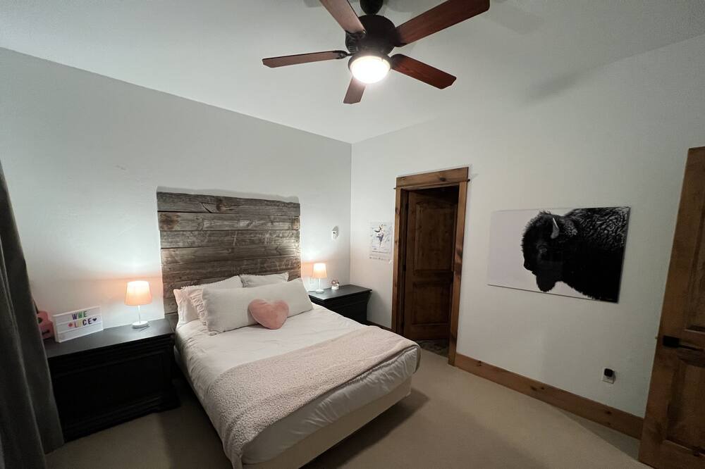 Photo of Bedroom in Spanish Peaks