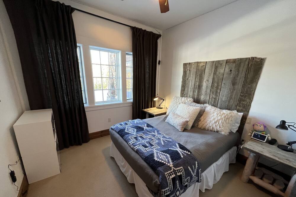 Photo of Bedroom in Spanish Peaks