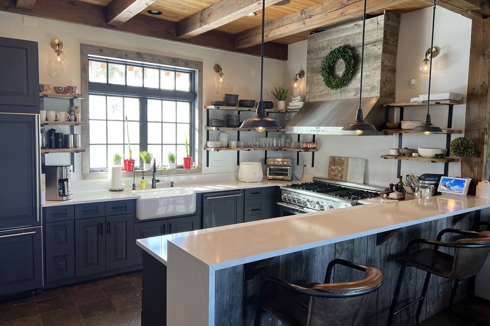Photo of Kitchen in Spanish Peaks