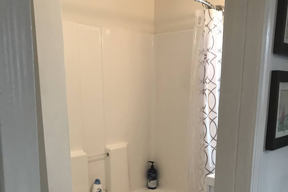 Photo of Bathroom in Rose Park