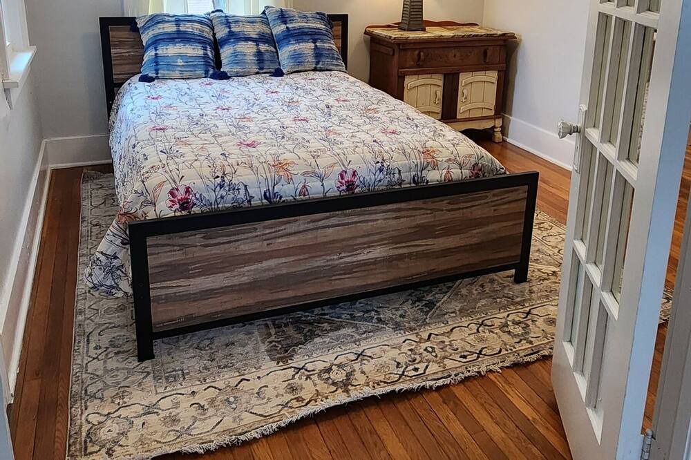 Photo of Bedroom in Bartlesville