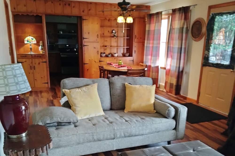 Photo of Livingroom in Burlington