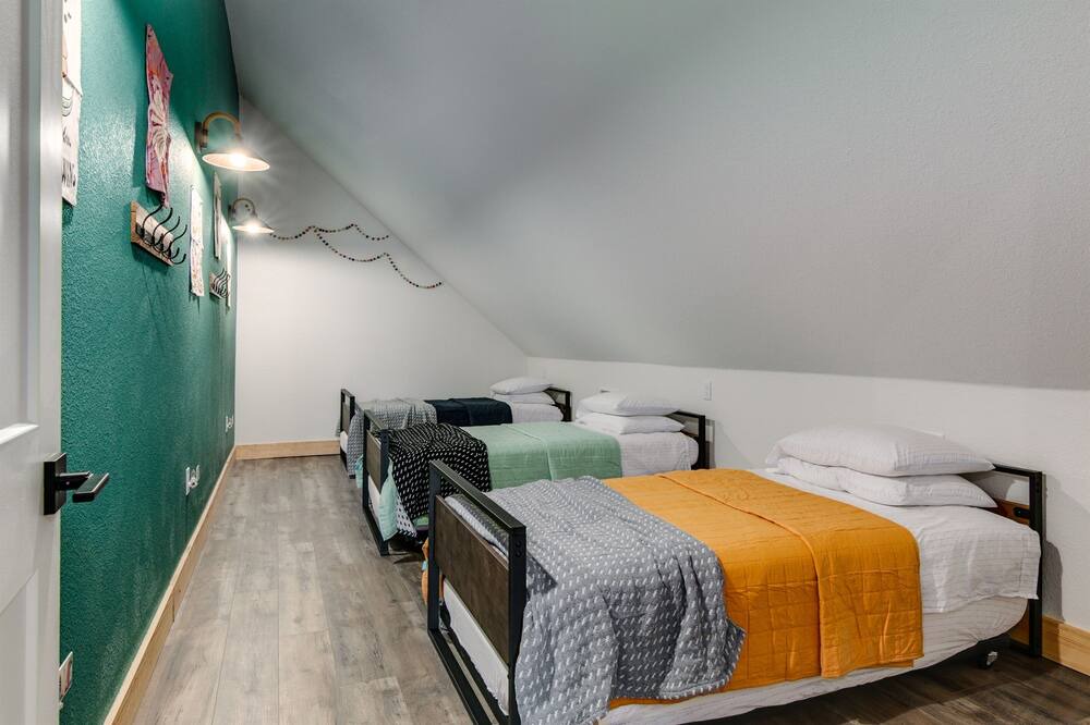 Photo of Bedroom in Glenwood
