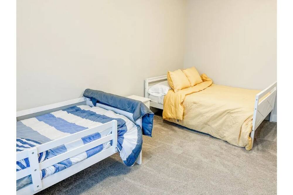 Photo of Bedroom in North Logan