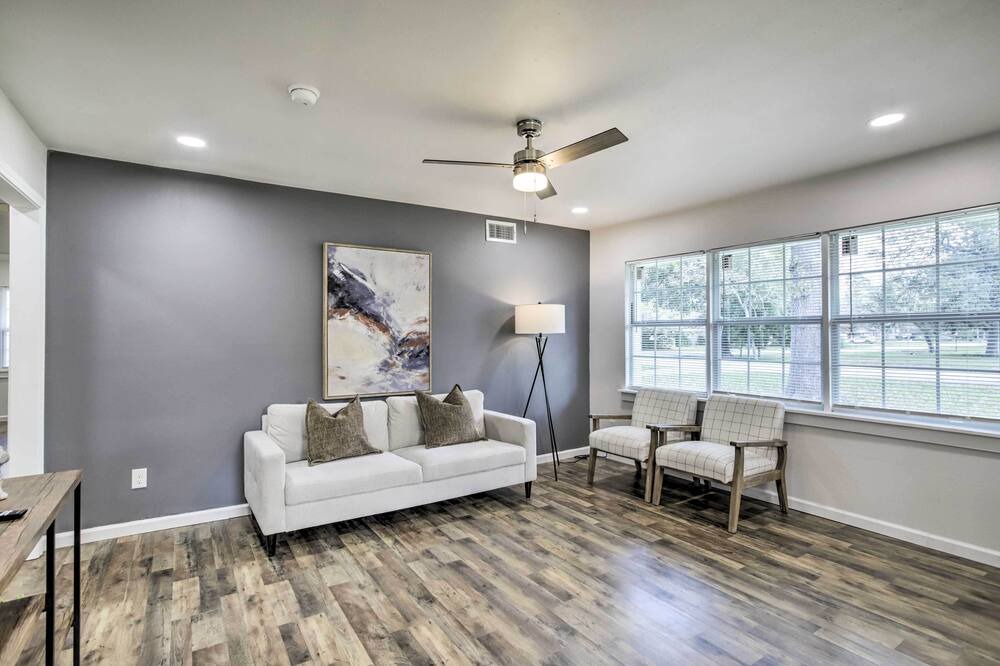 Photo of Bedroom in Spring Branch Central