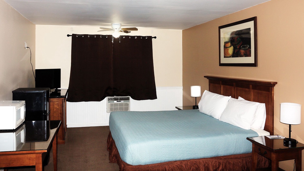 Photo of Bedroom in Frontier