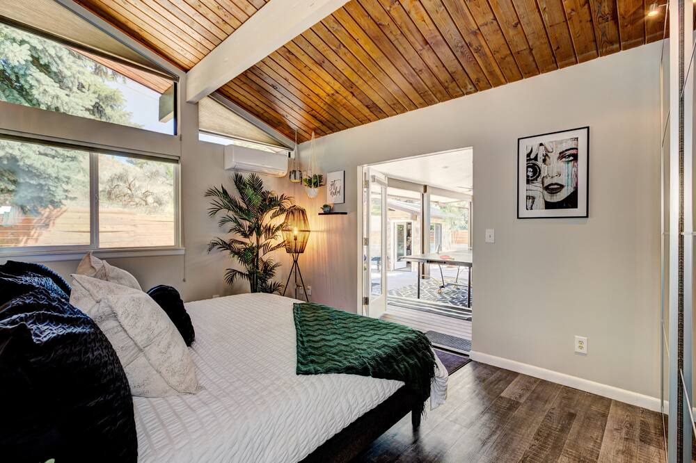 Photo of Bedroom in North End