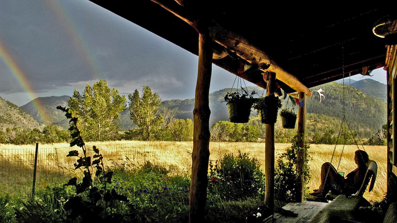 Photo of Others in Emigrant