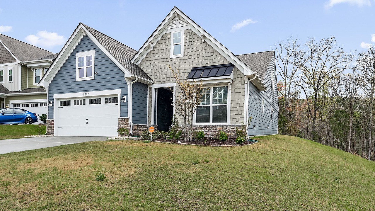 Photo of Outdoor in Huntersville