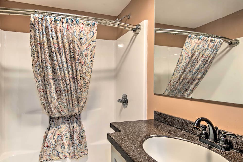 Photo of Bathroom in Gaffney