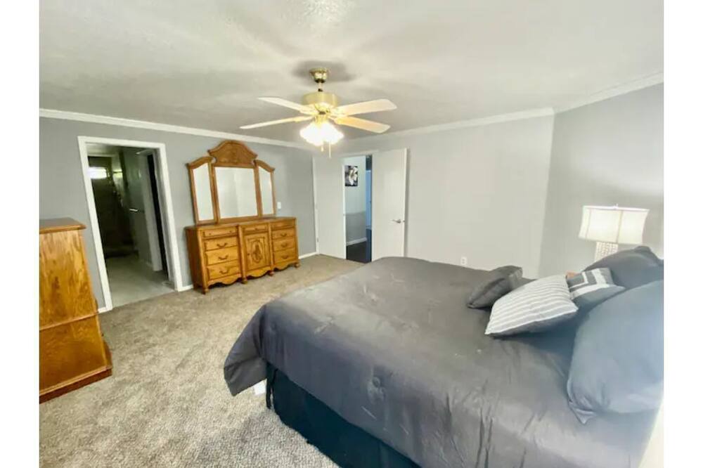 Photo of Bedroom in West Valley
