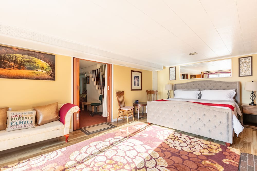 Photo of Bedroom in Bryn Mawr-Skyway