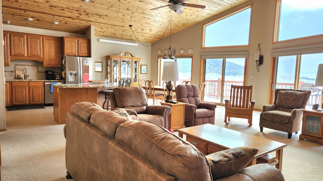Photo of Livingroom in Sundance