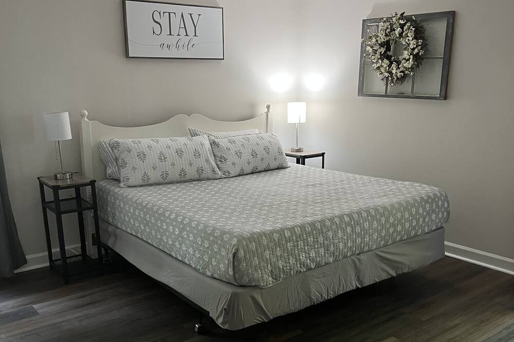Photo of Bedroom in Wesley Chapel