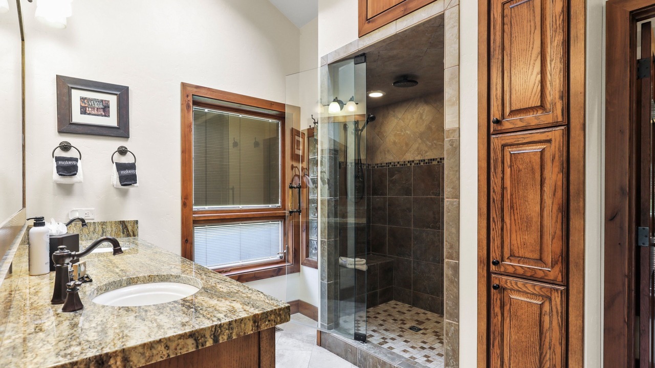 Photo of Bathroom in Park Meadows