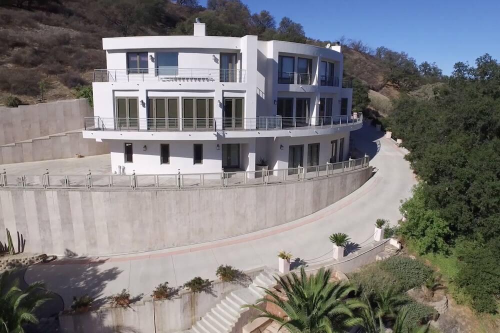 Photo of Outdoor in Hidden Hills