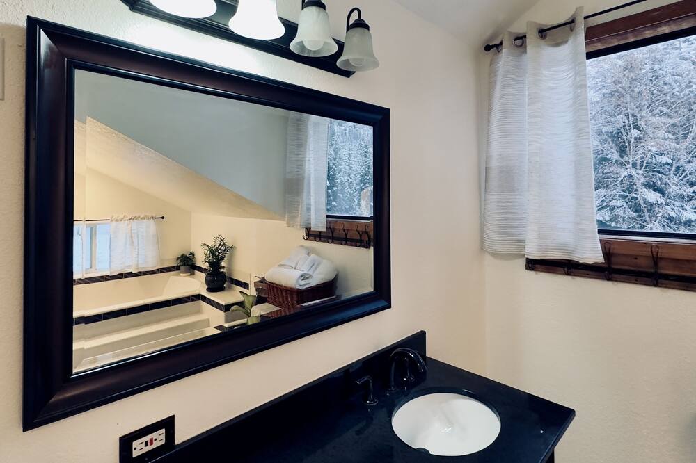 Photo of Bathroom in Clark Fork
