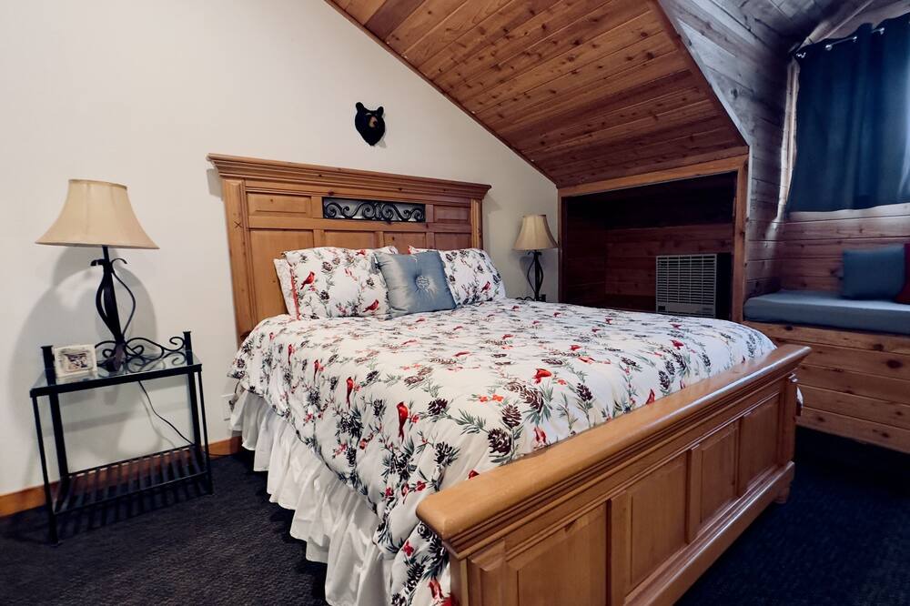 Photo of Bedroom in Clark Fork