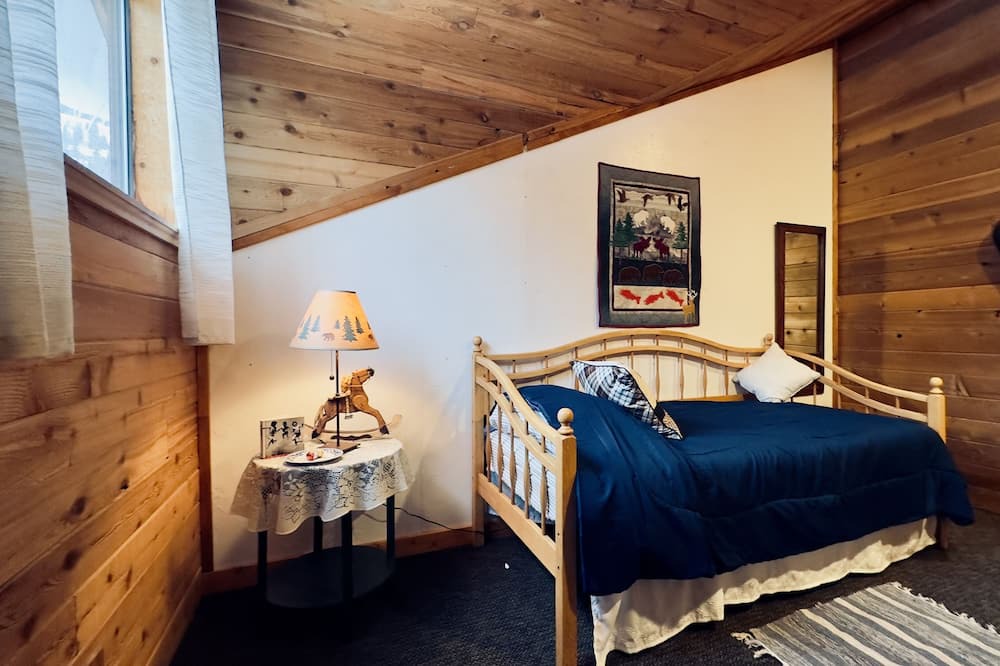 Photo of Bedroom in Clark Fork