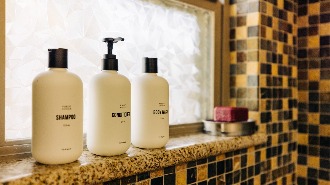 Photo of Bathroom in Saddlestring
