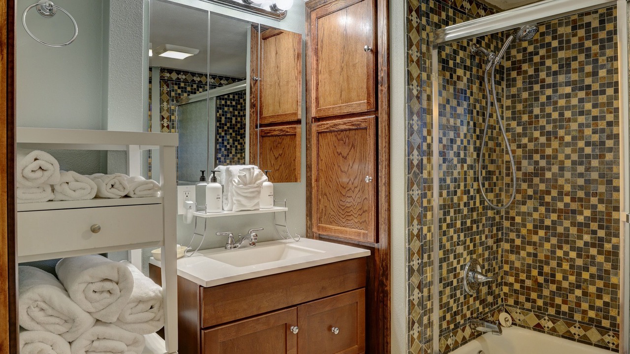 Photo of Bathroom in Saddlestring