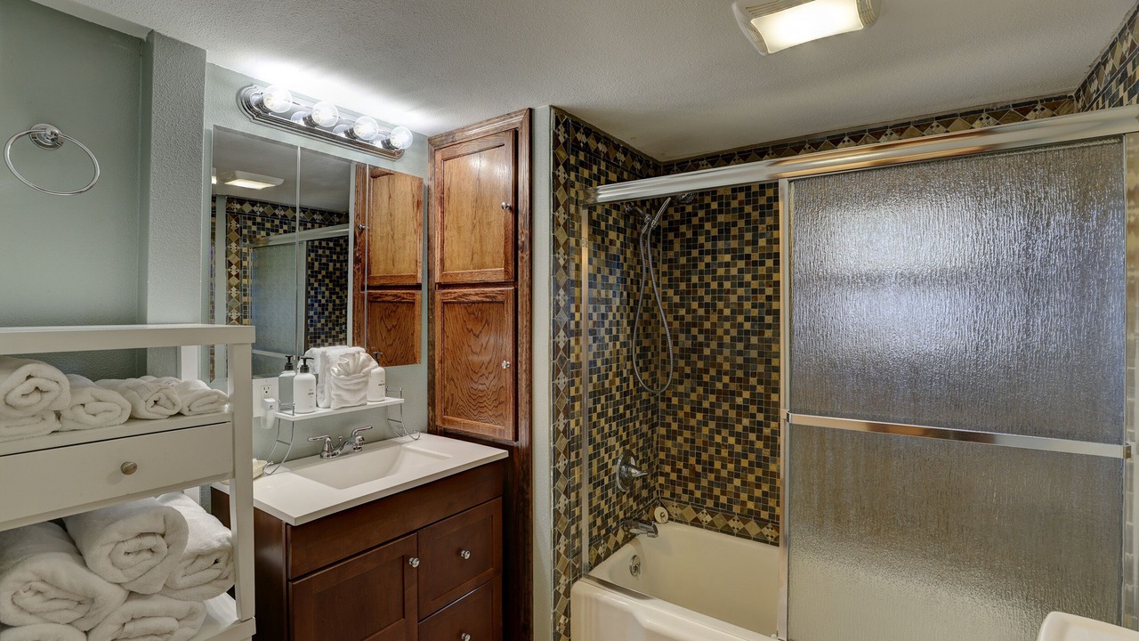 Photo of Bathroom in Saddlestring