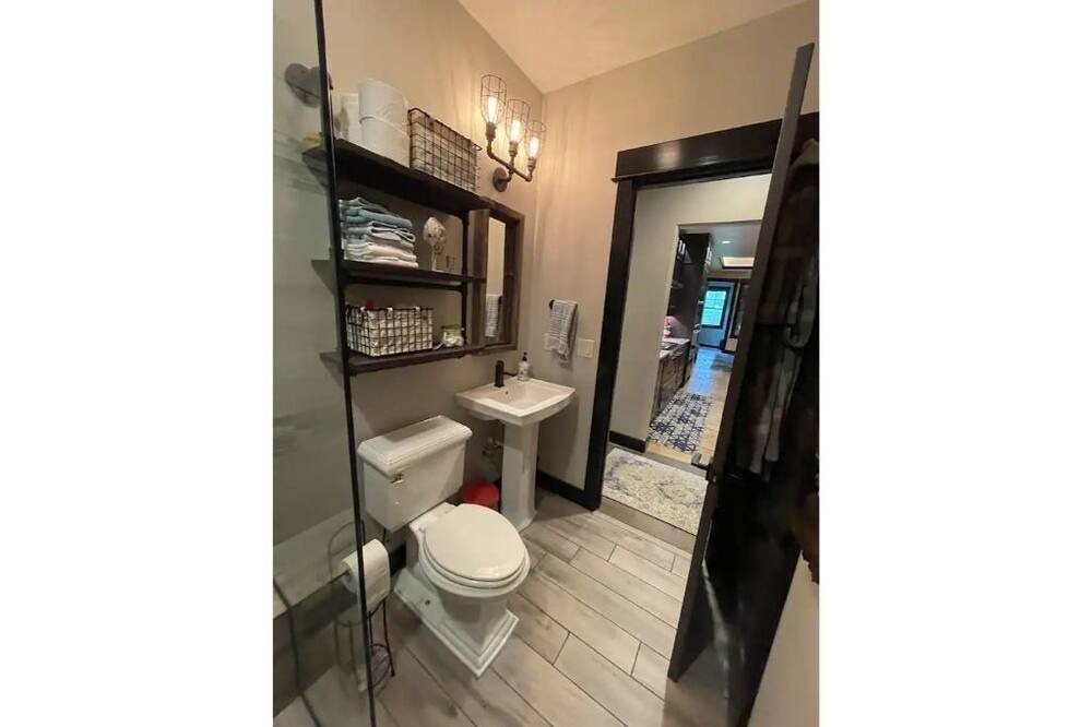 Photo of Bathroom in Sheridan