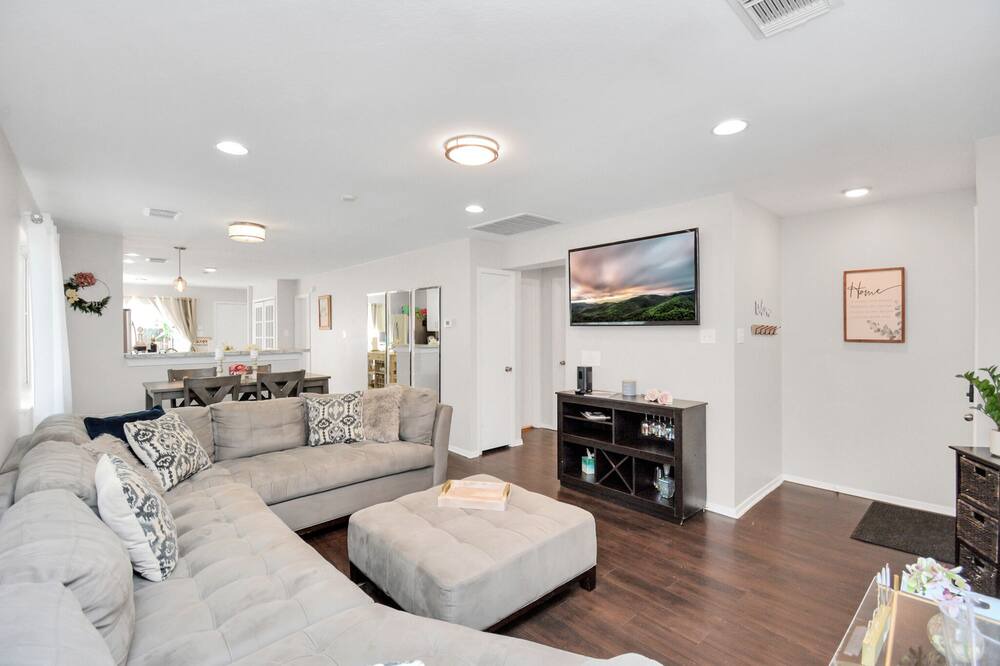 Photo of Livingroom in Lakeville