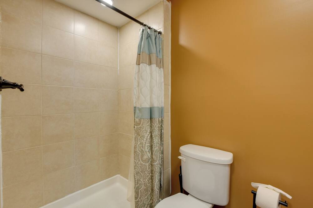Photo of Bathroom in Fairland