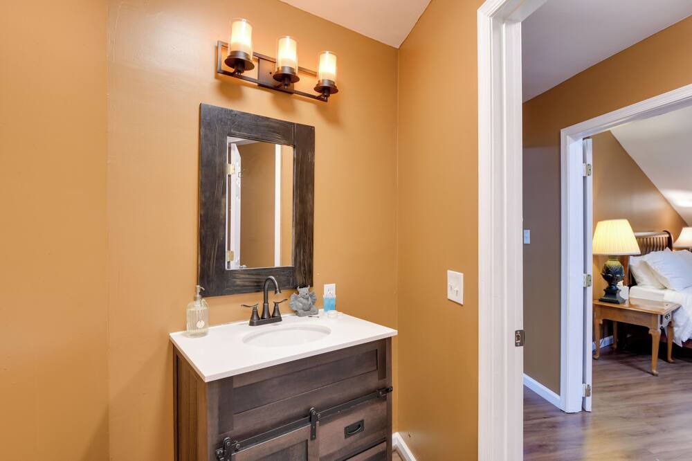 Photo of Bathroom in Fairland