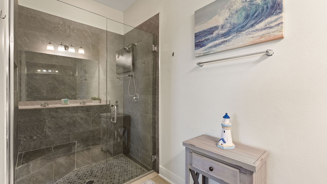 Photo of Bathroom in Davenport