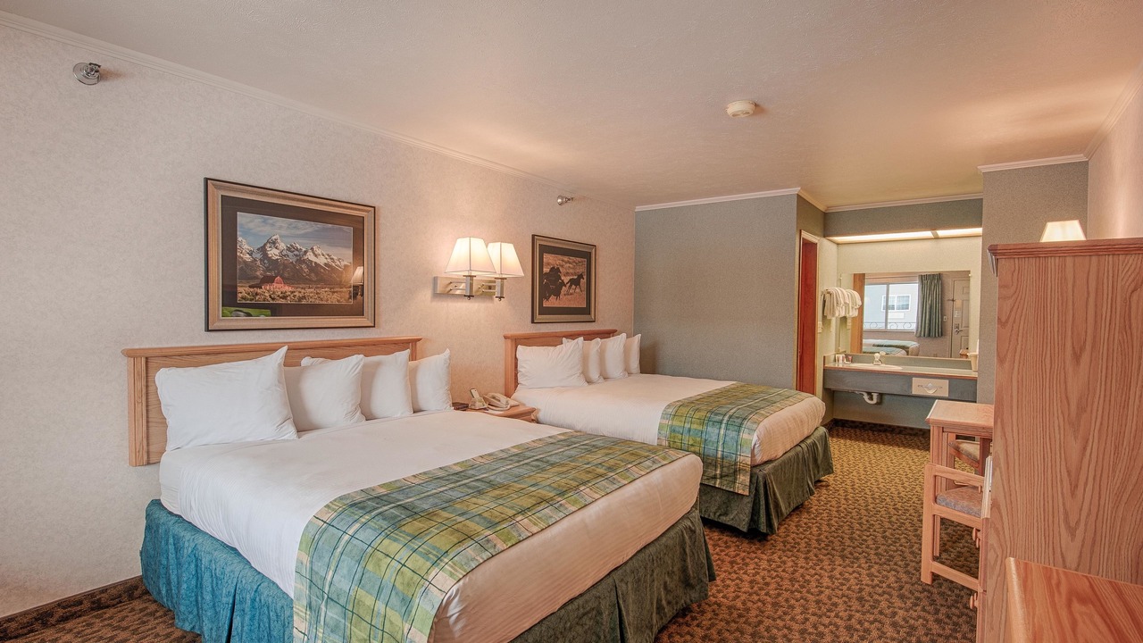 Photo of Bedroom in West Yellowstone