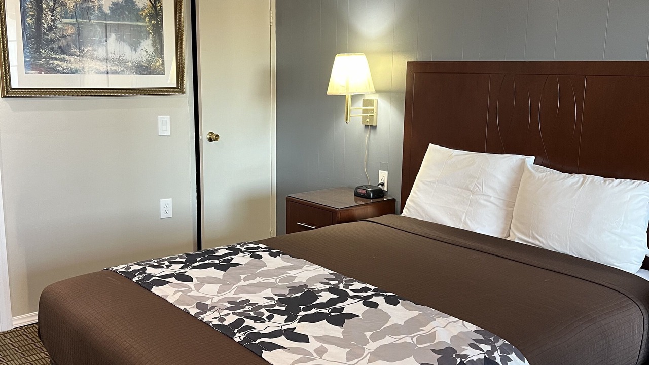 Photo of Bedroom in Downtown Eugene
