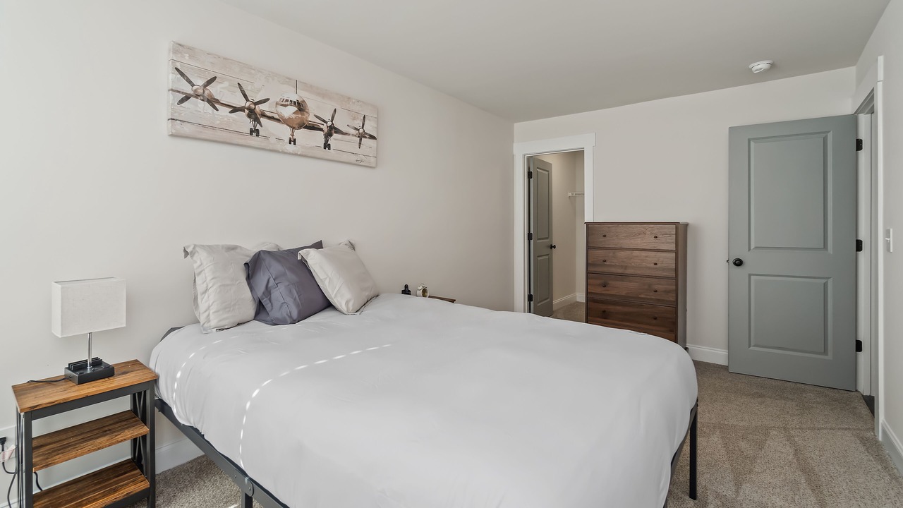 Photo of Bedroom in Pineville
