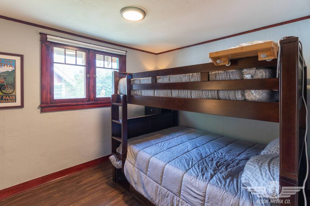 Photo of Bedroom in Wallace