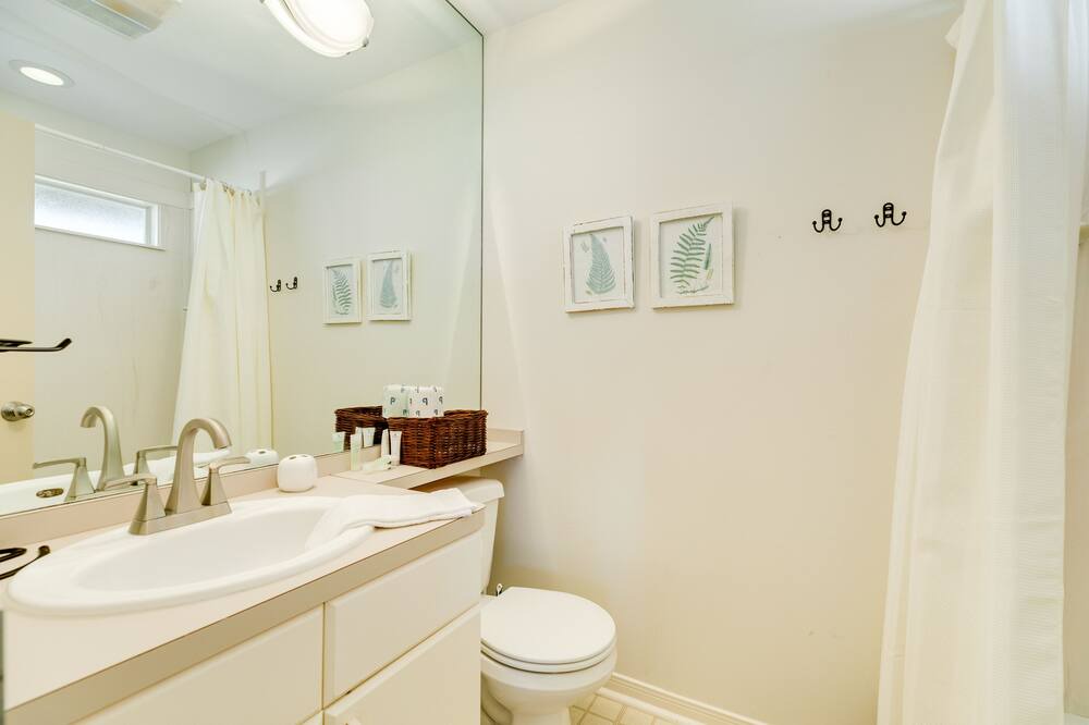 Photo of Bathroom in Indian Beach