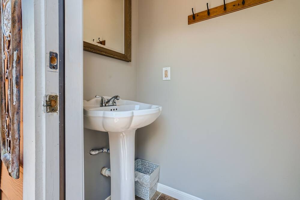 Photo of Bathroom in Memorial City